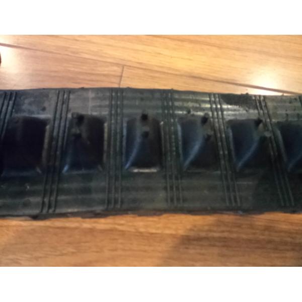 Pequeñas pistas materiales de goma del tanque, 50 pistas de Caterpillar del vínculo para los robots