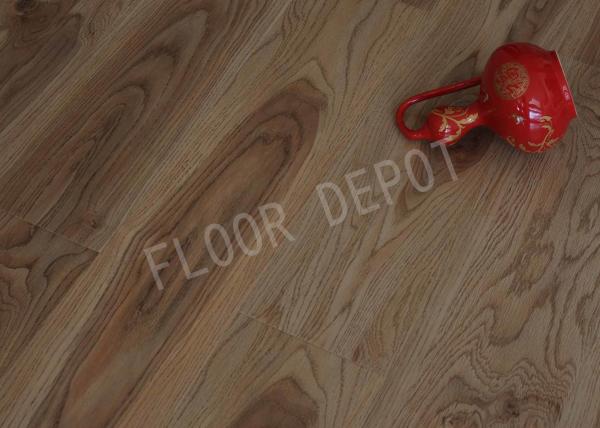 Click System HDF Laminate Flooring Embossed AC3 Walnut Density 810 Waxed