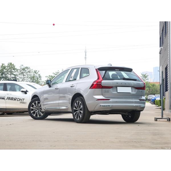 2024 Volvo XC60 B5 48V Light Hybrid 4WD Luxury Mid-Size SUV with 5 Seats and 6 Airbags