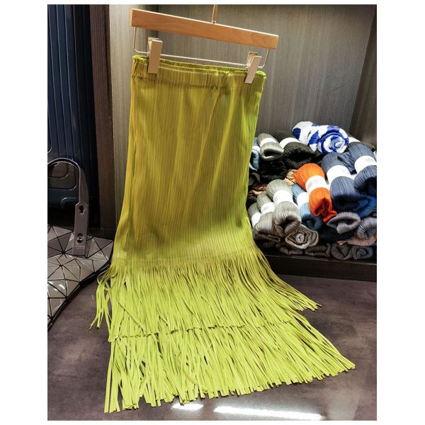 2024 Women's High Waisted Pleated Skirt Solid Color New Fashionable Tassel Age Reducing and Slimming Breathable Skirt
