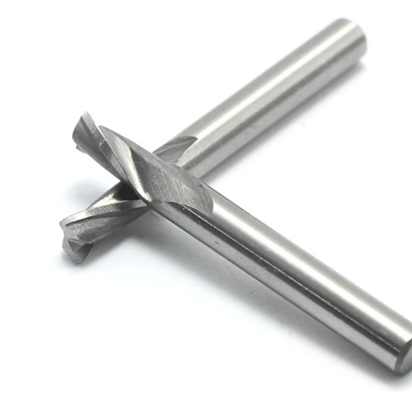 End mill with tooth on end D=6 l=13 L=57 HSS4241 Z=4 d of shank=6 GOST 32831-2014