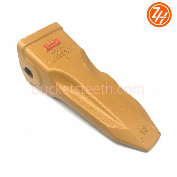 IU3352RC E320RC Heavy Equipment Bucket Teeth , Excavator Bucket Tips Anti Abration