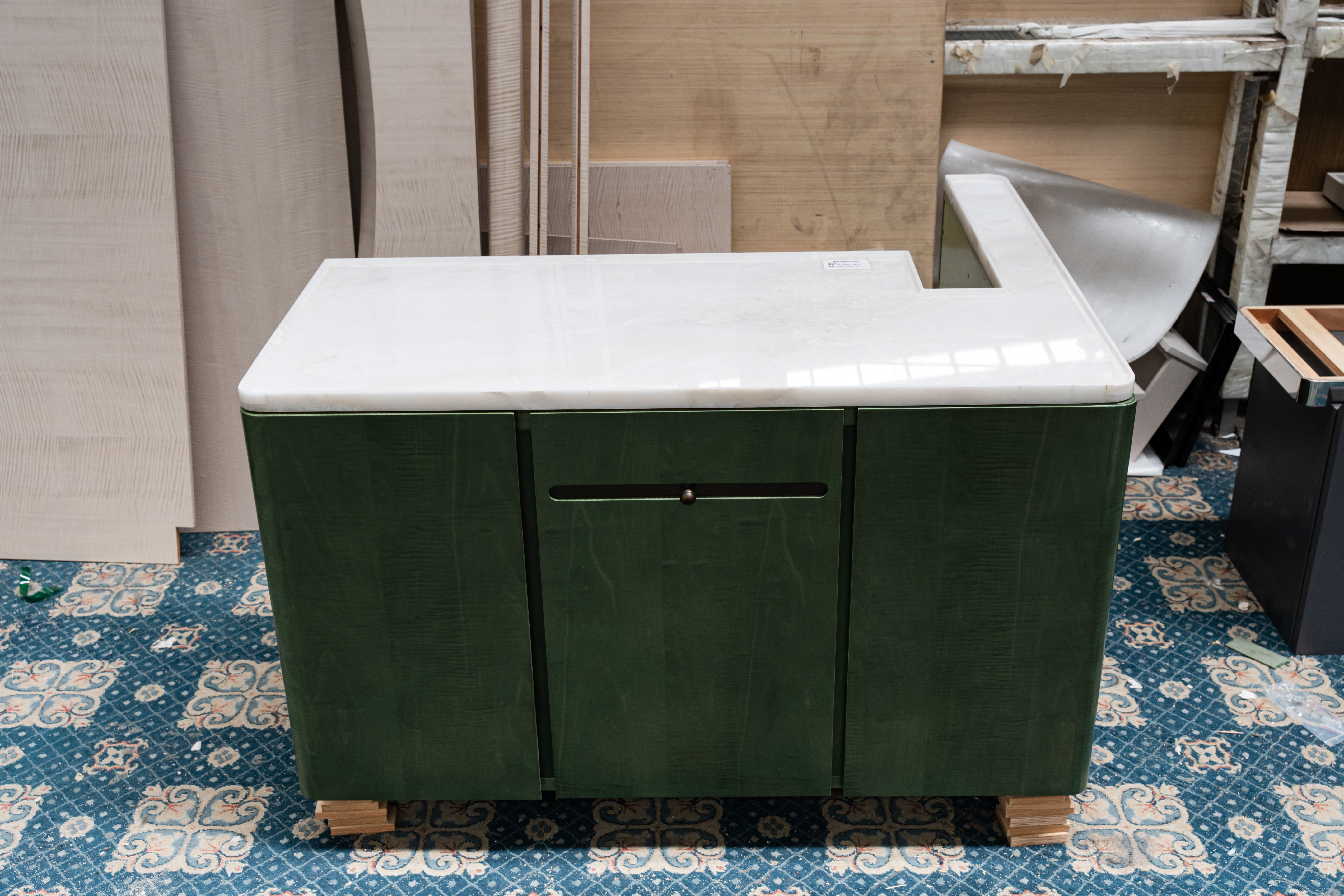 Home‑use L‑shaped Marble Top Kitchen Cabinet, Dark Green Painted Base Corner Storage Cabinet with Metal Legs