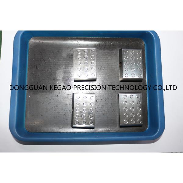 Финиш 50HRC частей 0.3Ra EDM инжекционного метода литья точности DF2