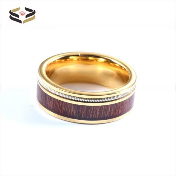 Anillo de carburo de tungsteno dorado plano para hombre con incrustaciones de madera de Koa y cuerda de guitarra de 8 mm para fiesta