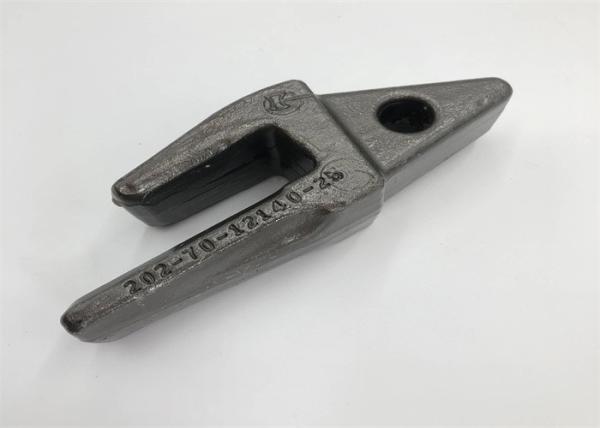 PC100-25 Opening Komatsu Bucket Teeth And Adapters 202-70-12140-25