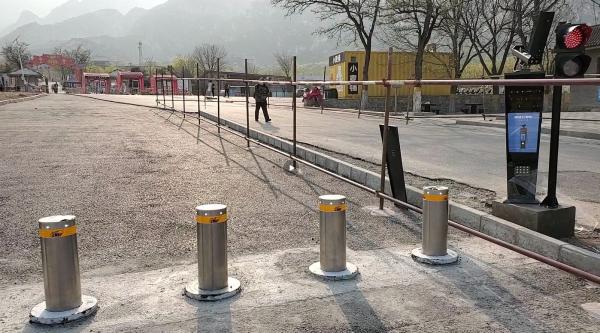600 mm-1000 mm Altura IP68 Sistema de segurança de estacionamento Controle remoto Elevação Bolinhos elevados