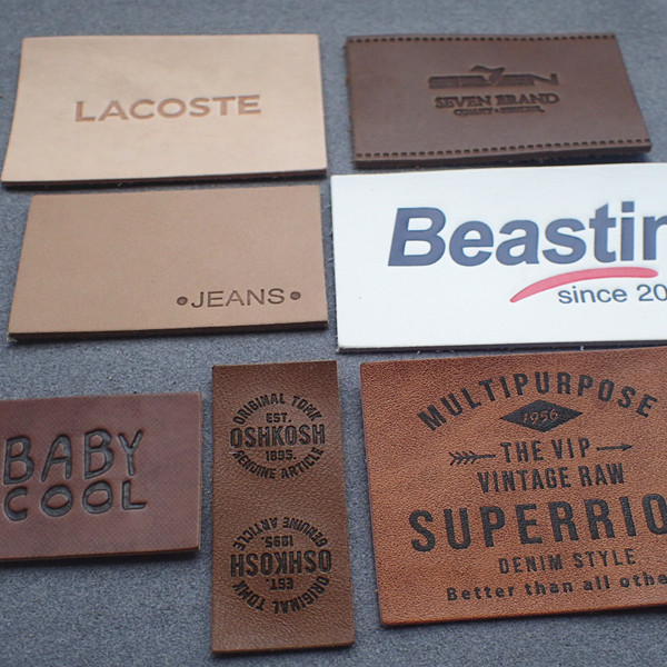 O vestuário gravou os remendos de couro