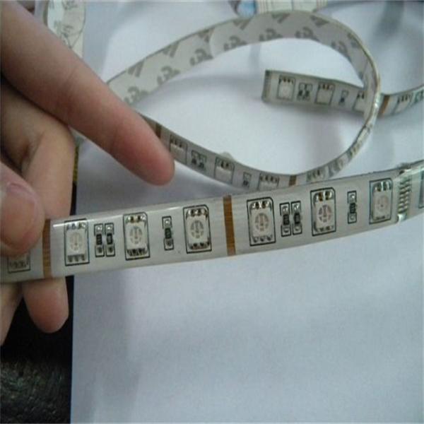 Smart Flexible Interior DV12V SMD5050 RGB LED Light Strip Luces de rayas de colores para la decoración de la casa