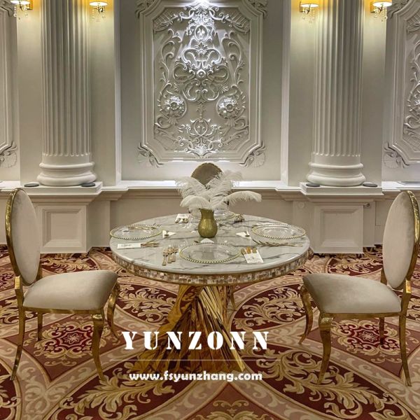 White Glass Wedding Display Cake Table with Round Gold Nest Base Stainless Steel for Hotel Furniture