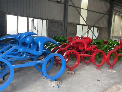 Cycling Race Outdoor Garden Sculptures Multicolor Handmade For Theme Park