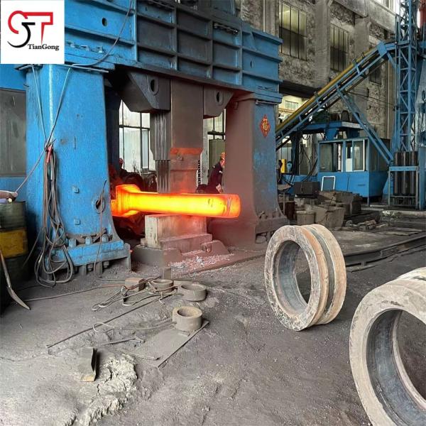 Large Carbon Steel Forged Blanks For Automotive Parts Pressure Roller Shaft