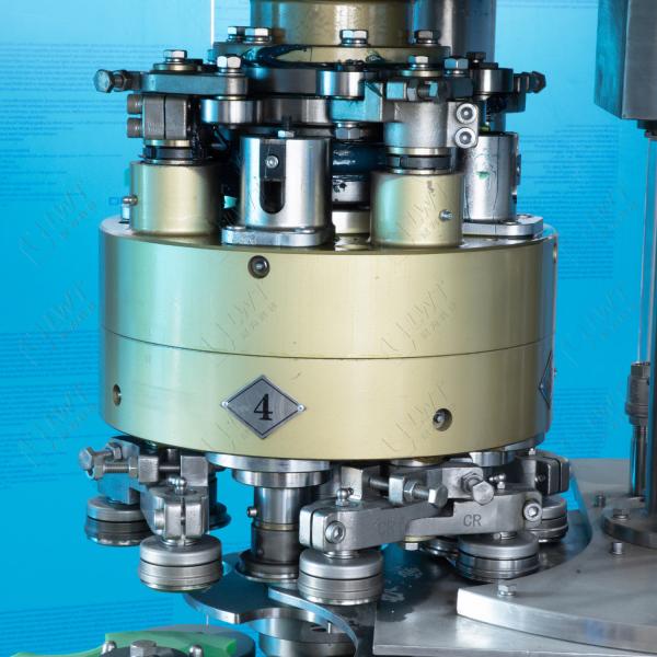 Automatic High Speed Servo Capping Machine For Plastic And Glass Bottle
