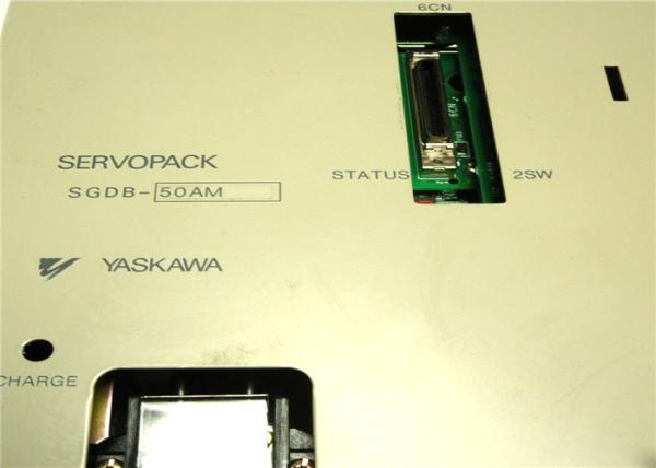 L'amplificateur servo industriel a produit 32,9 ampères de NOUVEAU 5.0KW LECTEUR SERVO SGDB-50AM