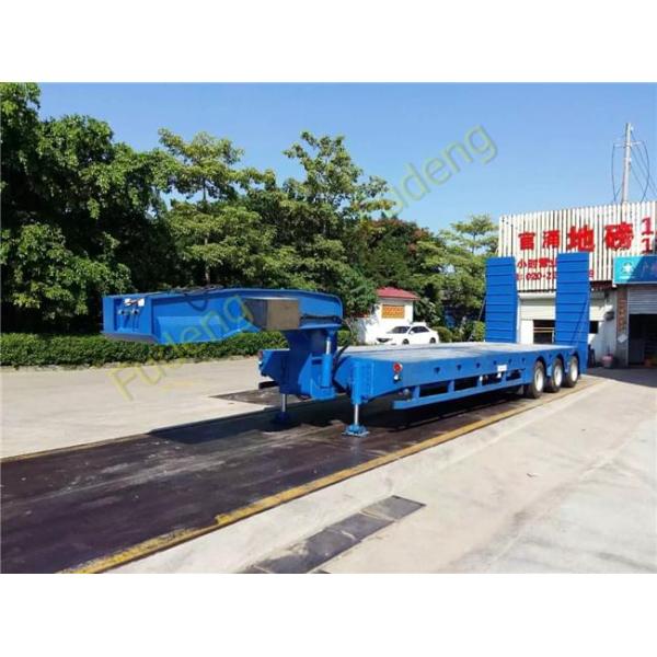 Triple Axle 80 Ton Low Bed Semi Trailer With Hydraulic Ladder For Transport Heavy Machine