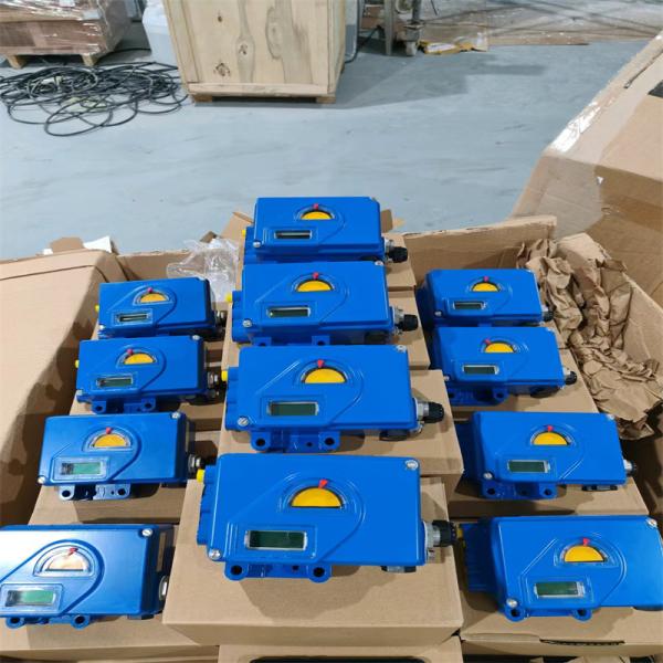 Un grand stock de soupapes de commande chinoises avec des actionneurs Fisher et des positionneurs de soupapes Fisher / Foxboro / Spirax Sarco / Neles / Flowserve