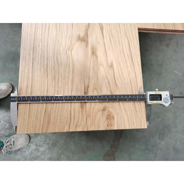 el roble europeo ancho de 300m m dirigió el suelo de madera con el acabamiento del aceite de la cera, grado del carácter ABCD