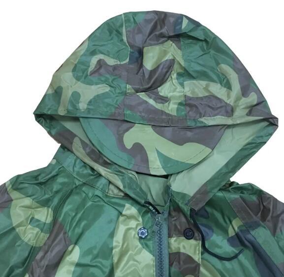 OEM Mens Camo Raincoat With Hood 1pc Camouflage Raincoat Women'S