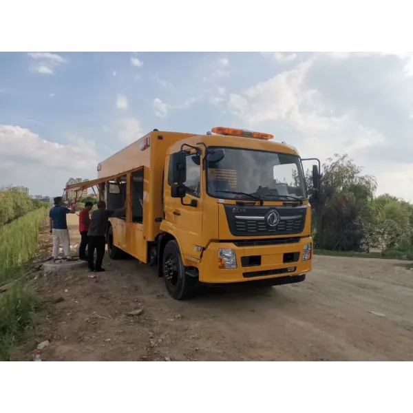 Dongfeng 4X4 Emergency Rescue Truck with Generator and Pump