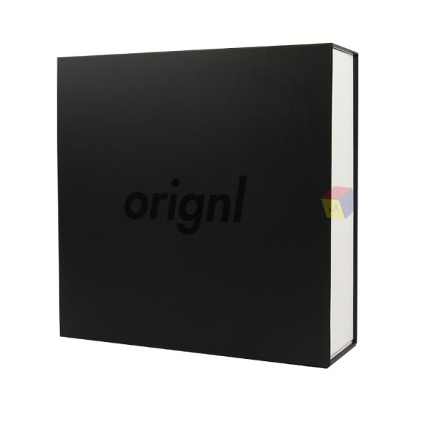 ISO90001:2008 Certified Custom Size Matte Lamination Luxury Apparel Packaging Box and Clothing Gift Box