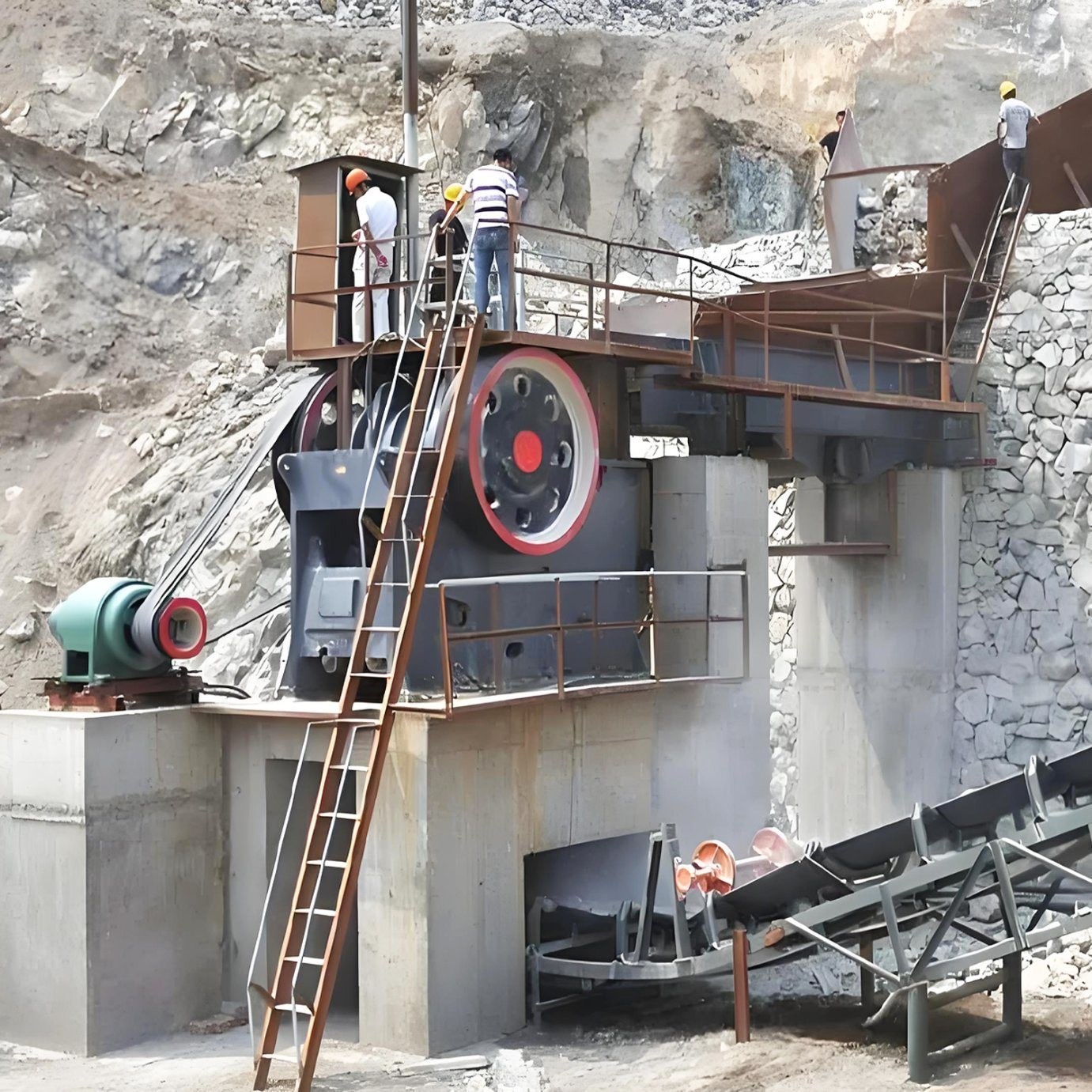 Complete Rock Crushing Machine Stone Jaw Crusher KE200 with Screening Line Customization