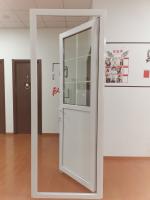 Puerta de bisagra de PVC blanco tamaño personalizable Puerta giratoria de PVC