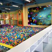 Children Throw Ball Milti Player Interactive Wall Games Projector Systems