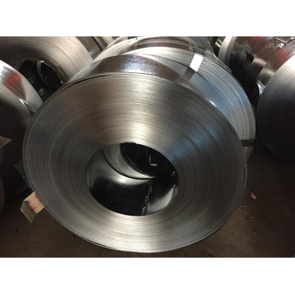 Beautiful Spangle Galvanized Steel Strip 0.14 - 2.5mm Thickness Compact Design