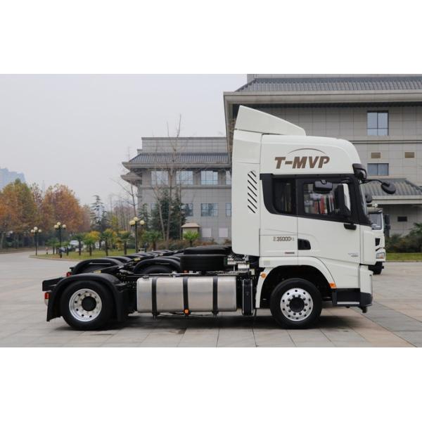 Shacman X3000 Camión tractor Euro 5 con 6 cilindros y 25000 kg de peso bruto del vehículo