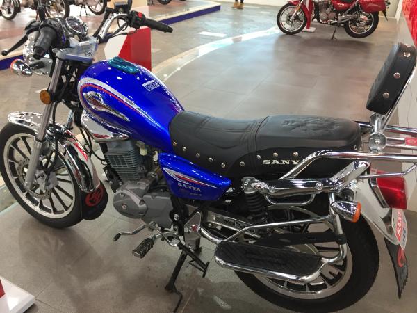 200CC Gas Powered Motorcycle , Street Motorcycles Cool Decorative Light