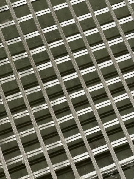 50-50KN/M Fiberglass Geogrid For Airport Runway Asphalt Placement Biaxial Reinforced