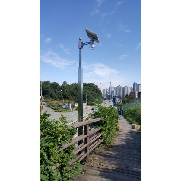 210lm/w All In One Solar Street Courtyard Light , IP65 Solar Garden Street Lamps