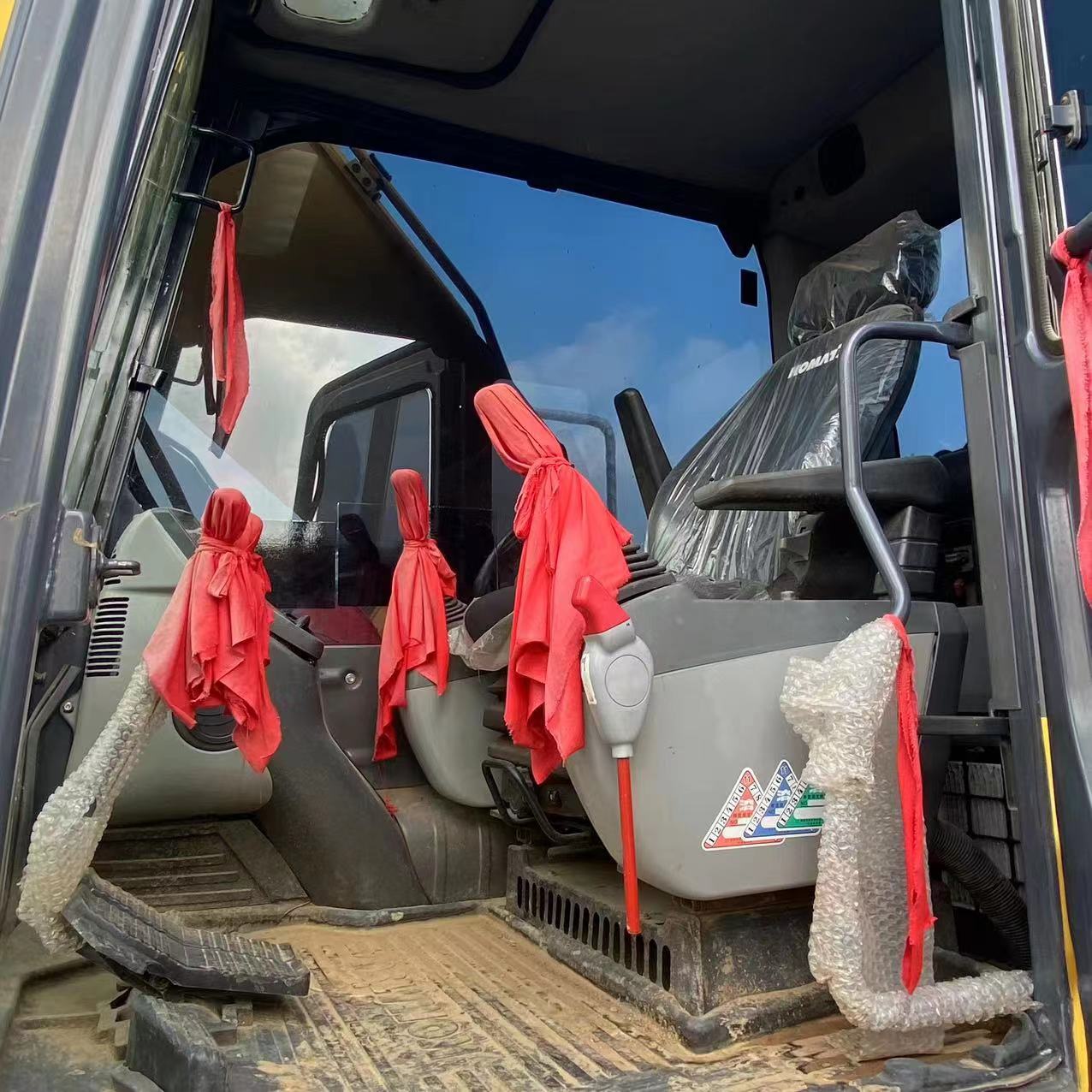 PC 200 Использованные экскаваторы Komatsu Crawler Рабочая масса 23,6 тонн Для строительных работ