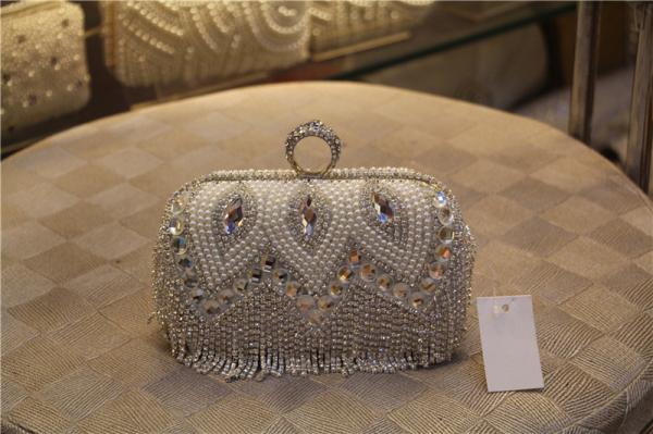 High-end European and American high-grade diamond pearl evening bag banquet bride tassel Clutch