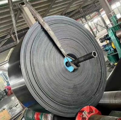 Ceinture de convoyeur de câble en acier ST800 avec une résistance à la traction et à l'impact supérieures