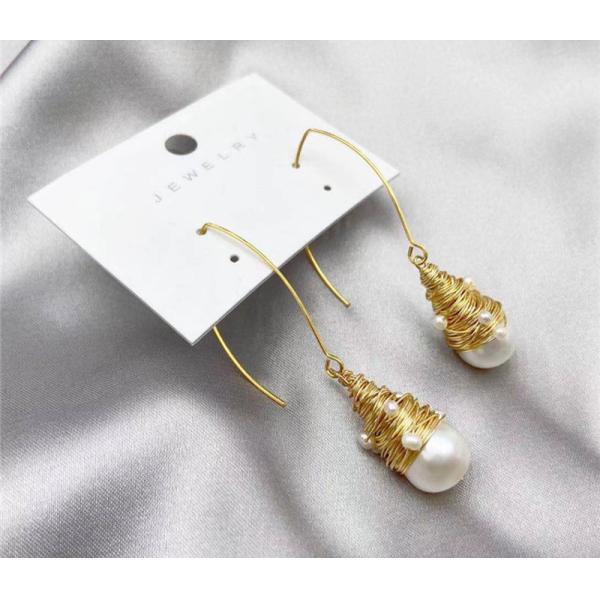New Design Waterfresh Pearl Earrings Temperament Geometric Gold Color Metal Hoop Earrings Baroque Pearl Earring Women