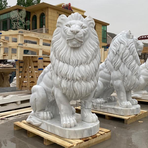 White Marble Lion Sculpture Outdoor Natural Stone Garden Animals Statue Hand Carving Western Style