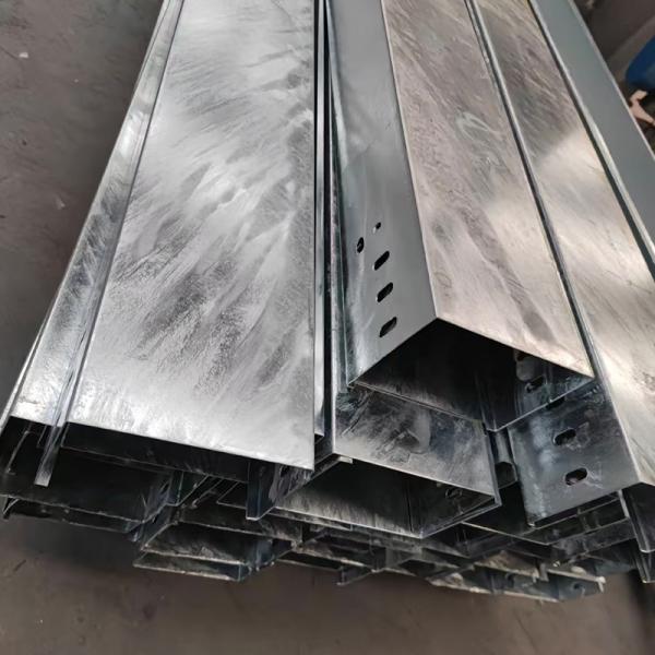 Perforation Groove Zinc Coated Galvanised Steel Cable Tray For Easy Cable Management Solutions