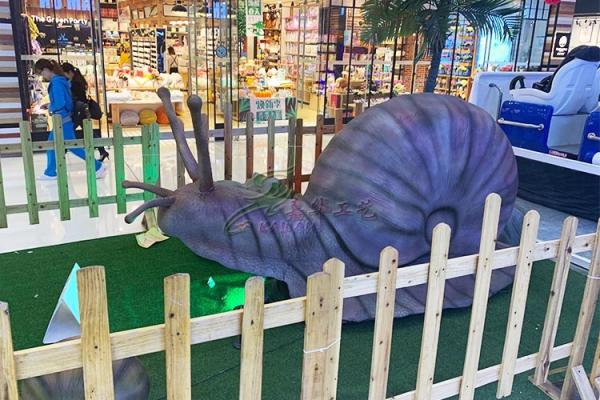Insetos exteriores internos da simulação do parque temático do caracol Animatronic bonito