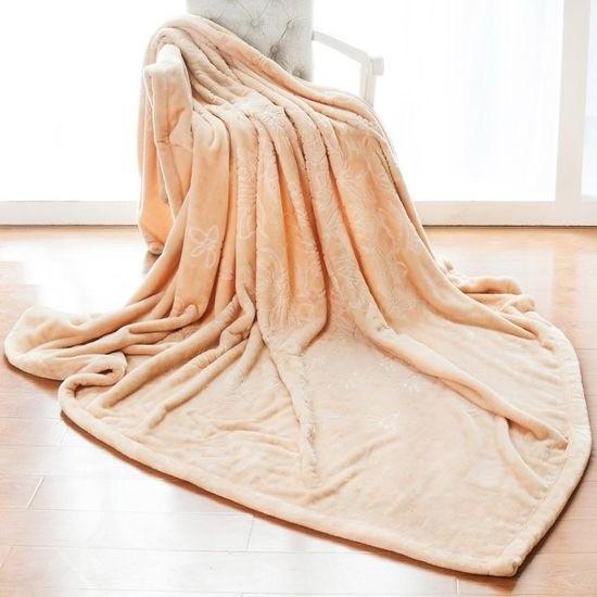 Breathable Soft Hotel Blanket Machine Washable With Queen Size