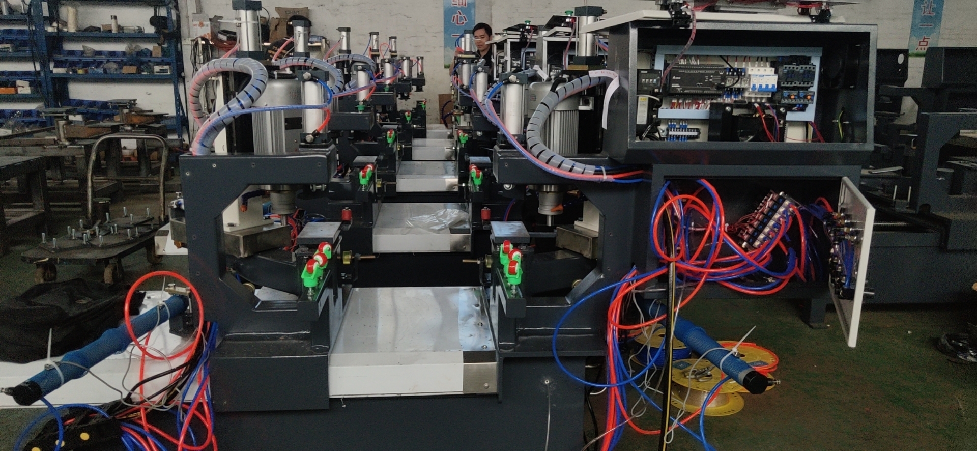 Double-head CNC PLC-controlled Glass Edging Machine For Automatic Glass round edging, Grinding, And Polishing.