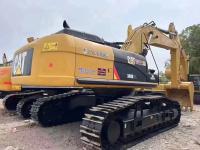 Excavateurs CAT flexibles et polyvalents utilisés pour différentes fonctions d'excavation et d'exploitation