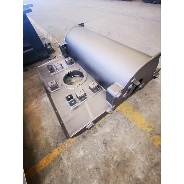 Fast-Change Height-Adjustable Road-Adaptive Suction Nozzle Weldment for Compact Sweeper Trucks