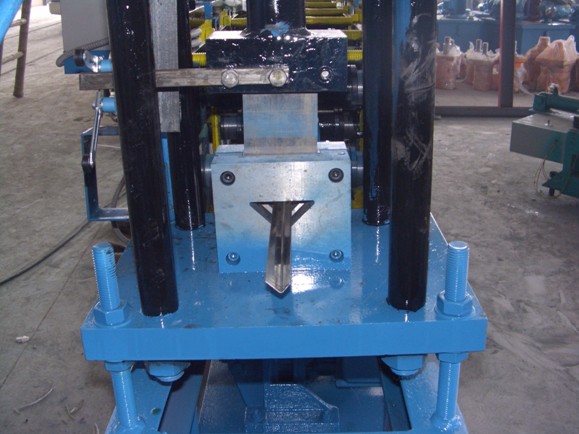 Metal Stud Roll Forming Machine, Wall Angle Roll Forming Machine with Hydraulic Station