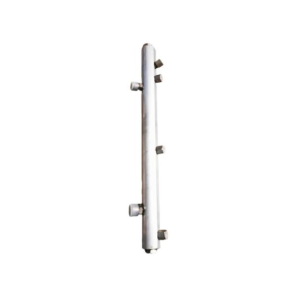 Barre de pulvérisation d'eau haute pression latérale pour véhicules de nettoyage routier, barre de pulvérisation haute pression latérale