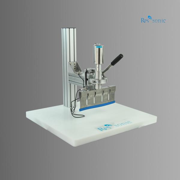 Hand Pressed Ultrasonic Cutting Machine For Frozen Meat Cake 20kHz 1kW
