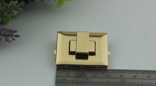 Factory Price Nickle Free Plating Gold Zinc Alloy Rectangle Metal Twist Turn Lock For Handbags