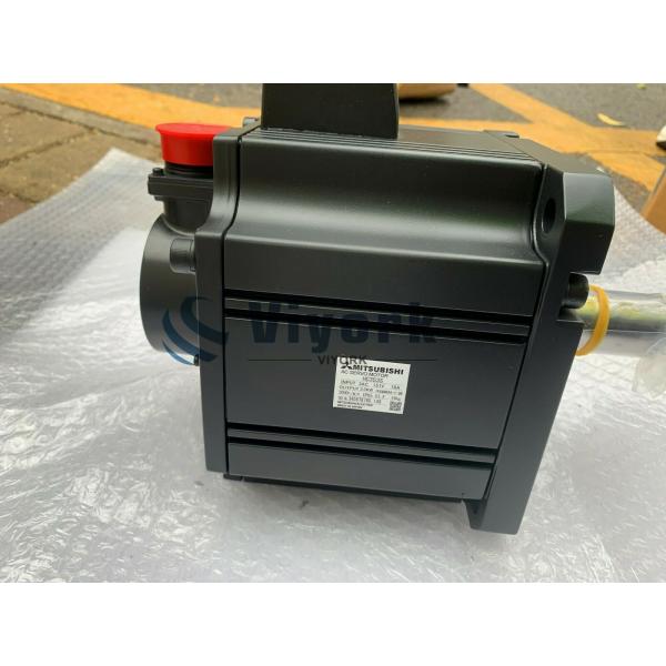 Мотор сервопривода 3.5KW AC Мицубиси HC353S 3000RPM 115V 16A НОВЫЙ
