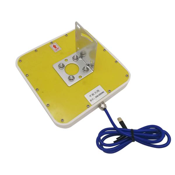 Pcb Chip Ultra Wideband Antenna  3700-4200MHz 14 DBi SMA Connector With Cable186x186x28