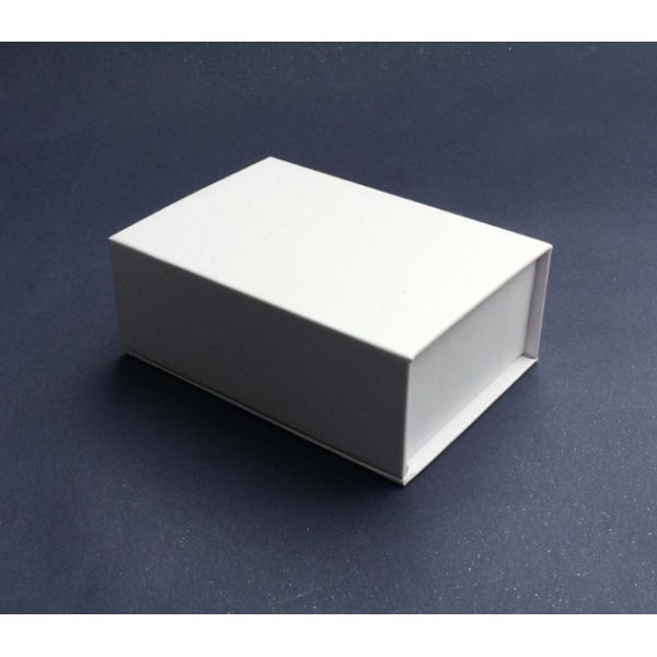 Manufacturers order white flip box, cosmetics craft flip box, jewelry packaging paper hard box